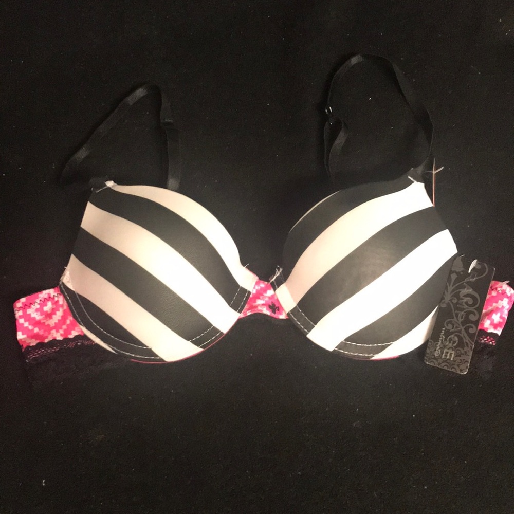 Rampage push-up strap adjustable bra